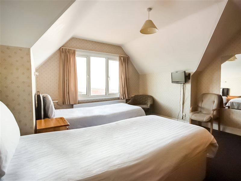 Oyo Grosvenor House Hotel Skegness Exteriör bild