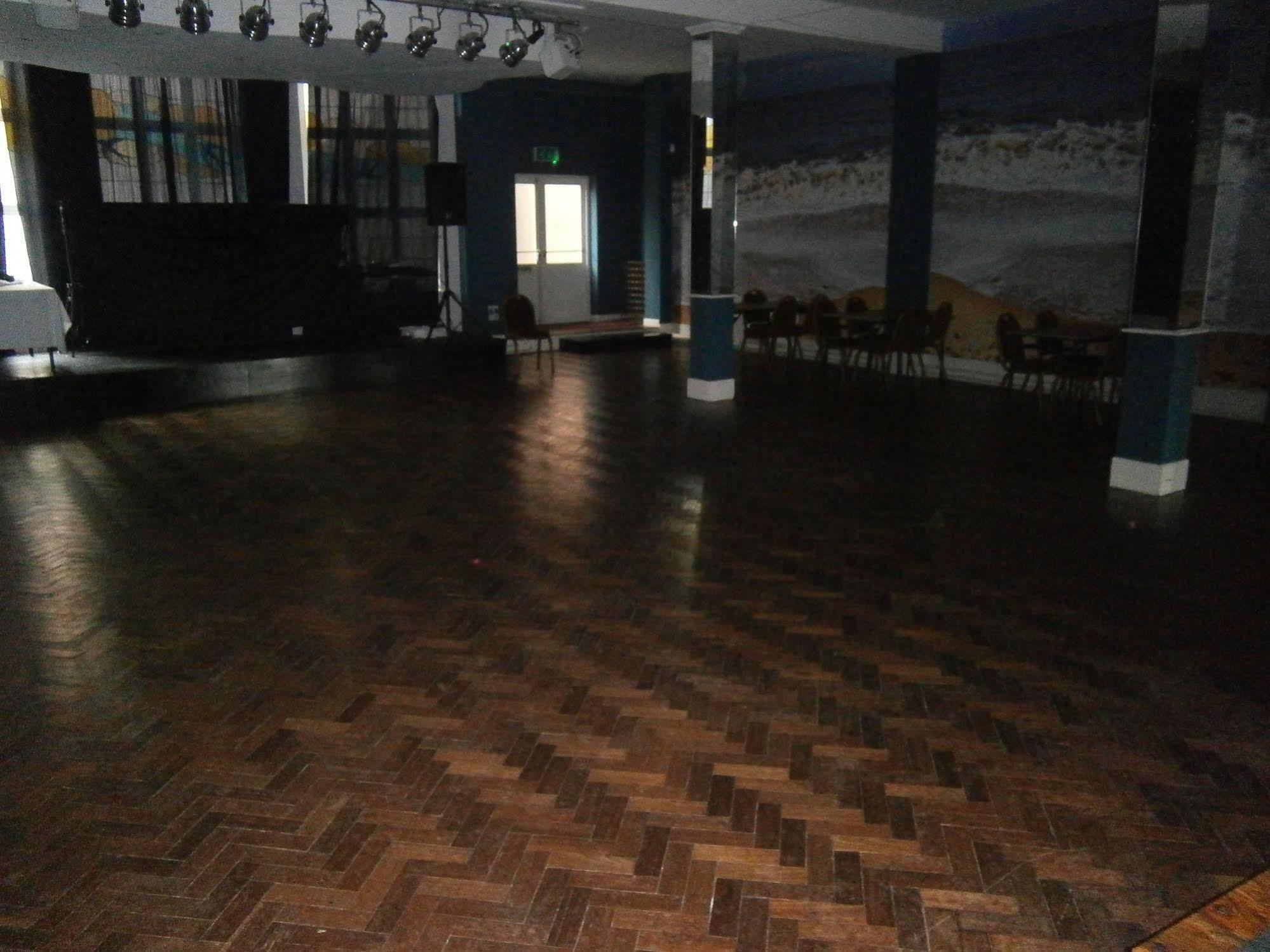 Oyo Grosvenor House Hotel Skegness Exteriör bild